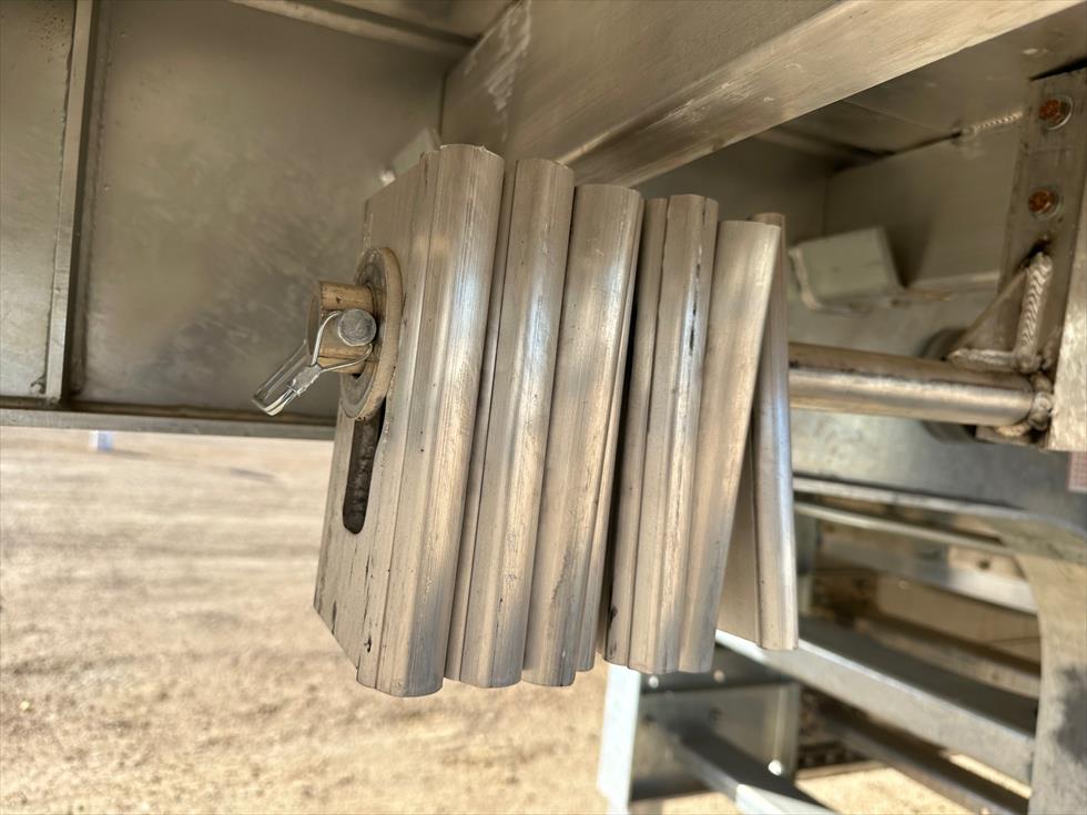 2025 Benson (Wabash) Drop Deck