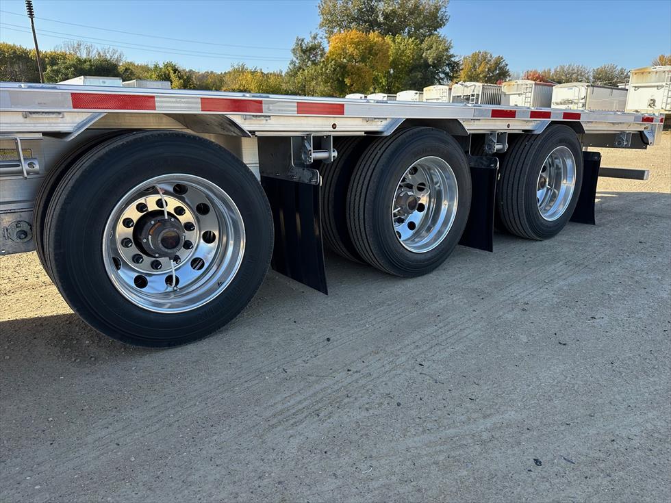 2025 Benson (Wabash) Drop Deck