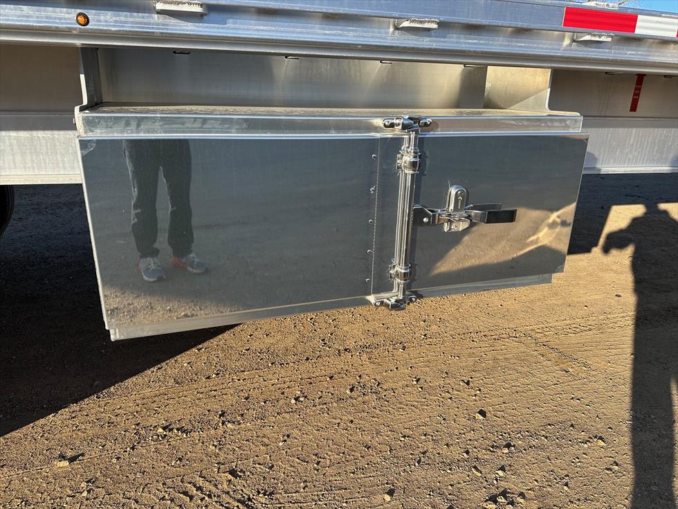 2026 Benson (Wabash) Flatbed