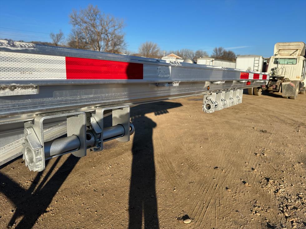 2026 Benson (Wabash) Flatbed