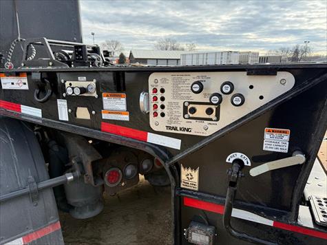 2027 Trail King Lowboy