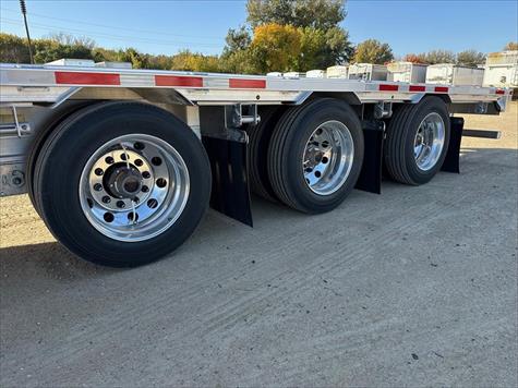 2028 Benson (Wabash) Drop Deck