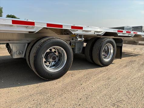 2028 Benson (Wabash) Drop Deck
